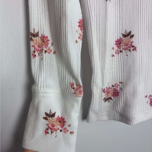 Aerie White Pink Floral Waffle Knit Thermal Long Sleeve Henley Top - Picture 5 of 7